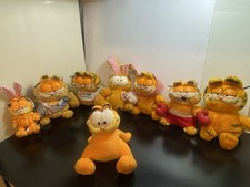 Lot Of Eight Vintage 1981