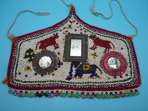 Ancien tissu brodé perles - tissu, de