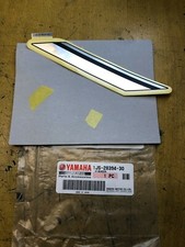 autocollant graphic 4  yamaha Color Black Metallic X 1js-28394-30 yzf-r6 2012