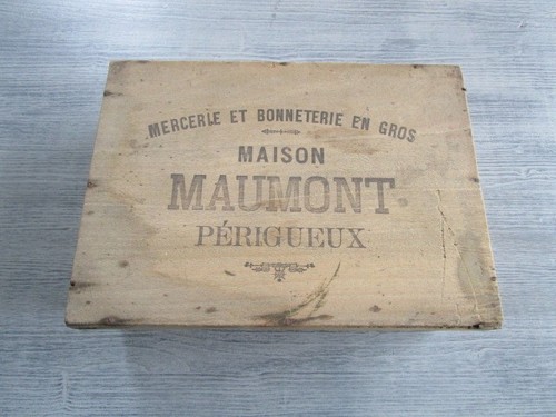 Boite publicitaire ancienne - , en