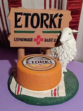 Présentoir BASQUE no plâtre ETORKI BREBIS Fromage Mauléon Résine käse Cheese RAR