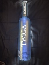 Bouteille vide belvedere Magnum 1,75 L luminouse TWIGA limited edition