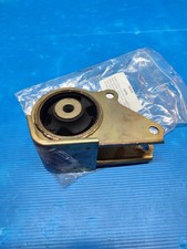 Support moteur arrière pour