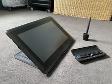 Tablette graphique wacom cintiq 13HD écran 13 pouces  + pochette de protection