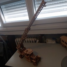 Un UGEARS CAMION UGM-11 plus 3