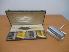 ANCIEN SERVICE À GÂTEAU 13 PIÈCES + RAMASSE-MIETTE