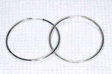 --- Boucles d'Oreilles