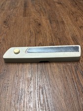 Cache latéral boite à outils