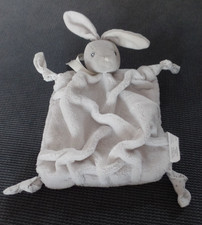 B16G / doudou lapin plat plume