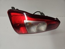 Feu arriere principal droit