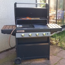 barbecue à gaz campingaz noir peu servi bon étattat