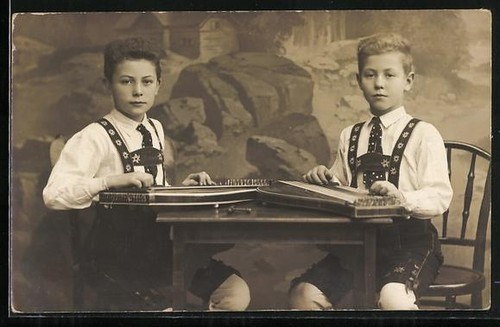 Deux garçons costume - garçons, en