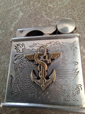 RARE  briquet  DRAGO insigne "corps de santé des troupes coloniales " INDOCHINE