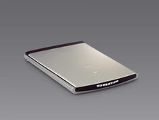 SCANNER A PLAT COLOR IMAGE