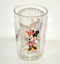 Verre moutarde dessin animé
