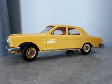 Ancien véhicule jouet