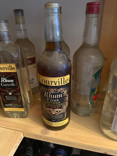 Rhum courville bouteille de - ,