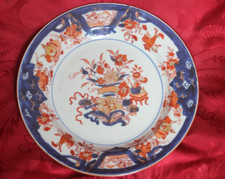 Assiette en porcelaine de
