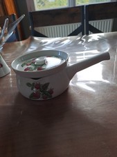 RARE poelon,avec couvercle,Porcelaine de Paris, les Fruits Sauvages neuf