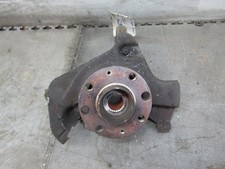 Pivot de moyeu avant gauche