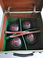 ancien jeu de 4 boules pour le jeu de boulingrin jeu anglais  