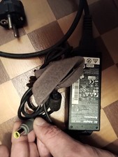 chargeur adaptateur secteur pc