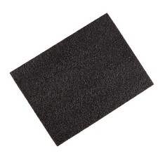 Un tampon en mousse de fonte