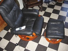 Fauteuil 'Excellence' CENTRELEC avec son repose pieds.