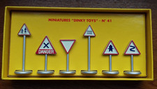 Dinky Toys atlas panneaux de