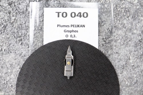 Plumes pelikan graphos - pelikan,