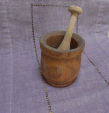 Anciens Mortier et Pilon en