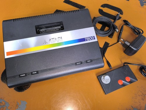 Atari 7800 console - 7800,