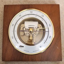 Vintage Baromètre West Germany en Bois Métal Doré Mécanisme Apparent Instrument
