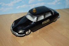 minialuxe 1/32 citroen DS21 police avec chassis légèrement déformé