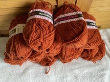 Lot 12 pelotes Laine fils à