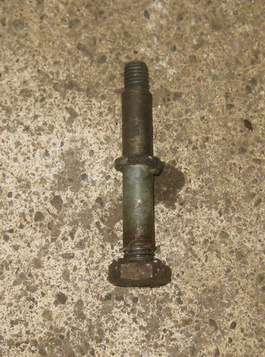 Axe pedale de frein - axe,
