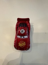 voiture cars Flash McQueen Disney Pixar