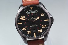 [avec boîte papier] Montre