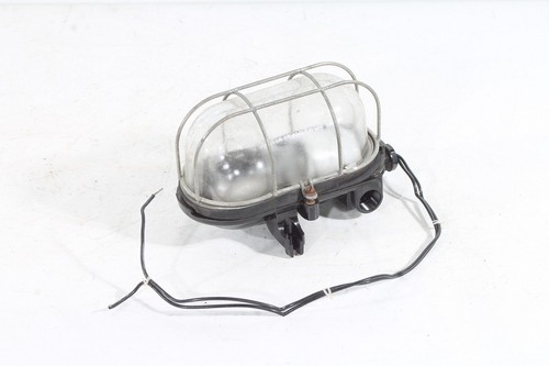 Ancienne lampe industrielle - ancienne,