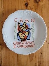 ASSIETTE CAEN CITÉ DE NORMANDIE GUILLAUME LE CONQUÉRANT PORCELAINE
