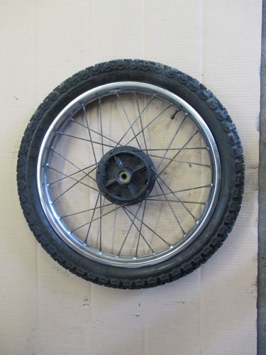 Roue arrière avec pneu bon - arrière,