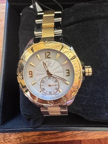 New authentic guess - guess, collection