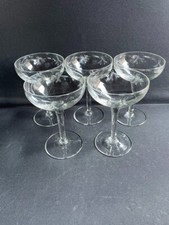 5 Coupes à champagne en verre