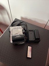 CAMÉSCOPE NUMÉRIQUE MINI DV CANON MV20 