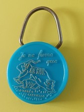 porte clé Je ne fume que  le NIL PELURES M.A.E. "ELEPHANT" pour le bureau