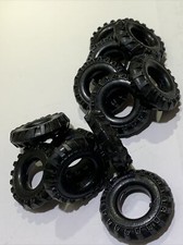 12 pneus / Diamètre 3,5 cm