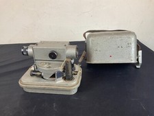 ANCIEN THEODOLITE DANS SON COFFRET - SLOM PARIS - OUTIL DE MESURE WW2