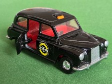 Taxi Londonien (Austin FX4)