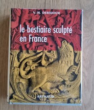 Patrimoine : vieux livre sur