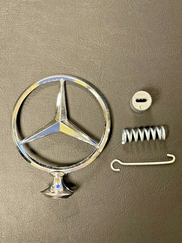 Bonnet emblem badge star - bonnet,